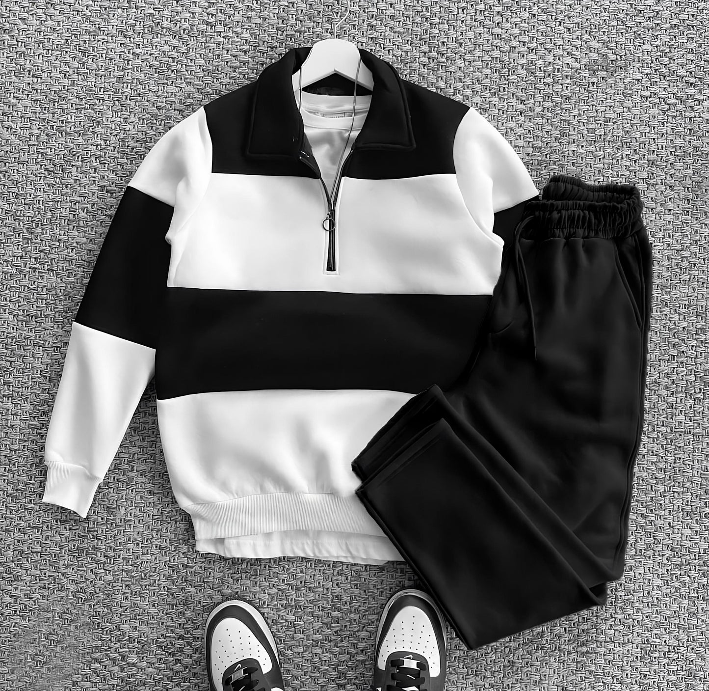 Ensemble old money