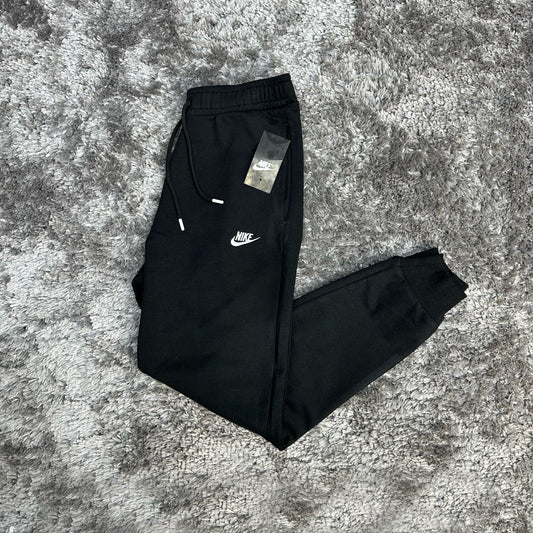 JOGGER NIKE